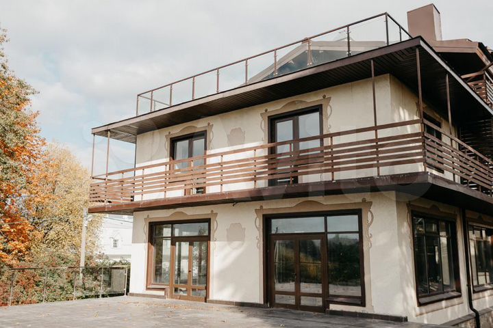 Гостиница, 1451 м²