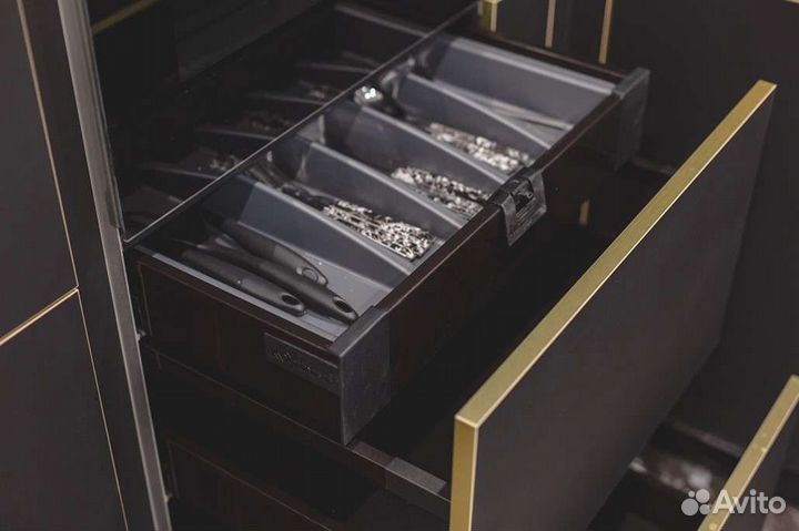 Кухни по индивидуальному заказу