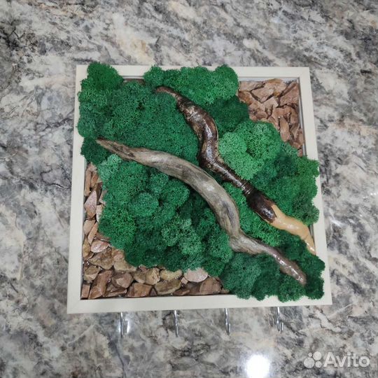 Ключница настенная