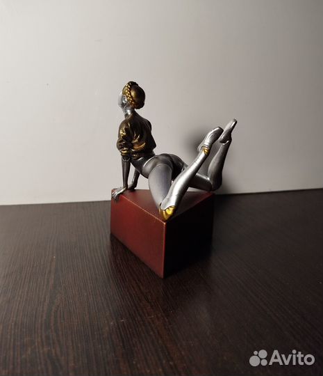 Atomic Heart фигурка балерины