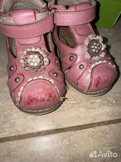Сандалии для девочки 21 размер