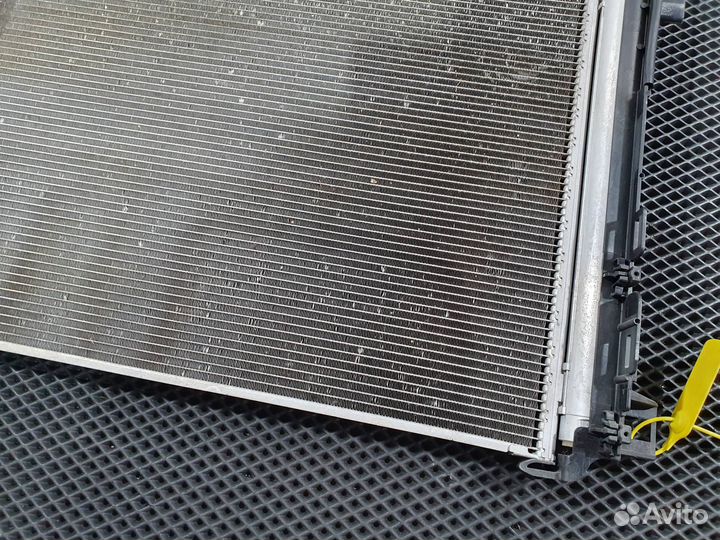 Радиатор кондиционера Mercedes-Benz E-Класс