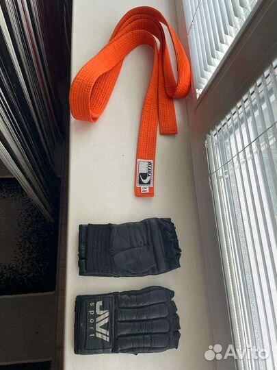 Пояс, перчатки