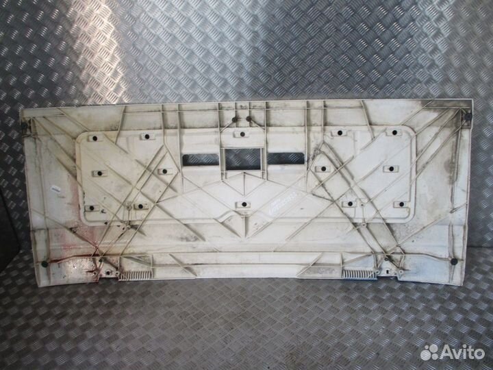 Капот MAN 81611100063