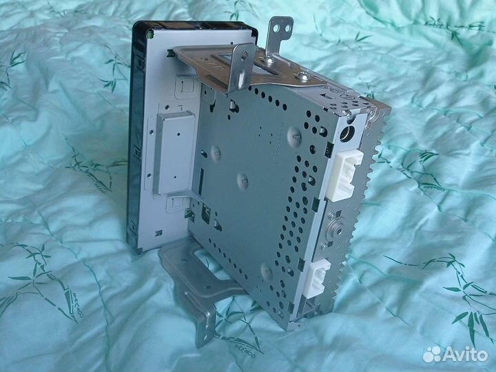 Магнитола с рамкой mitsubishi pajero sport 3