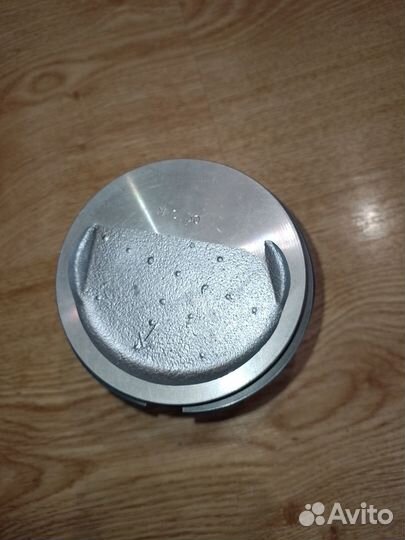 Комплект поршней Ford