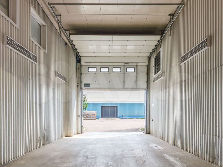 Склад В+, 2001кв.м. со стеллажами, 10 км. от МКАД