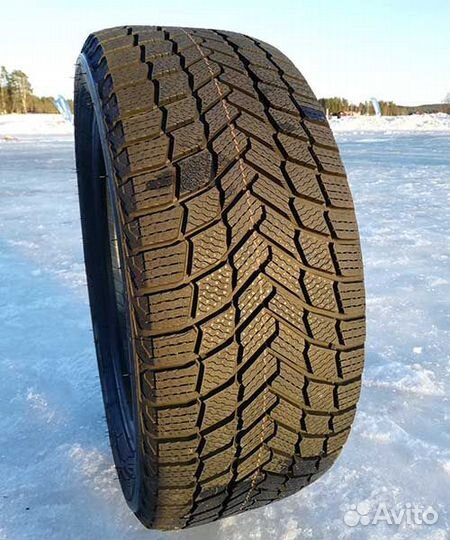 Michelin X-Ice Snow 215/65 R17 99