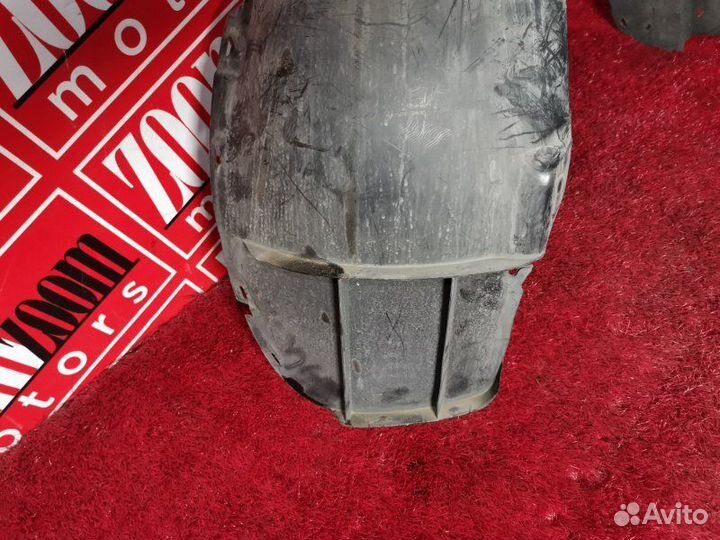 Подкрылок передний правый Volkswagen Golf 1J1 AZJ