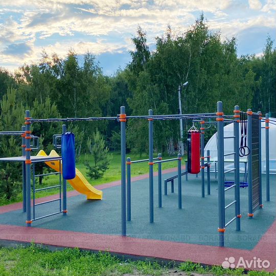 Спортивный уличный комплекс