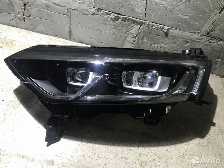 Фара Renault Koleos