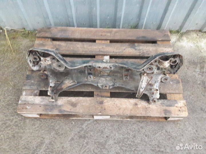 Балка подмоторная Митцубиси Галант Е3 88-93