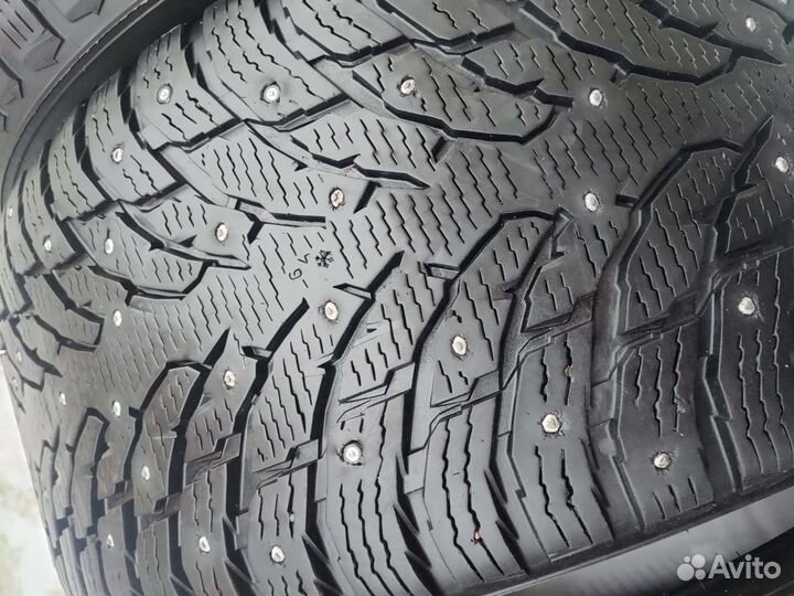 Nokian Tyres Hakkapeliitta 9 SUV 295/40 R21 111T