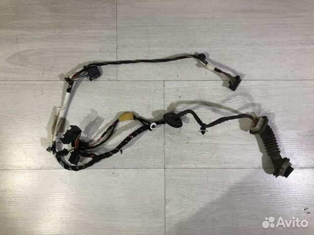 Проводка двери задняя правая skoda yeti 1.2 DSG