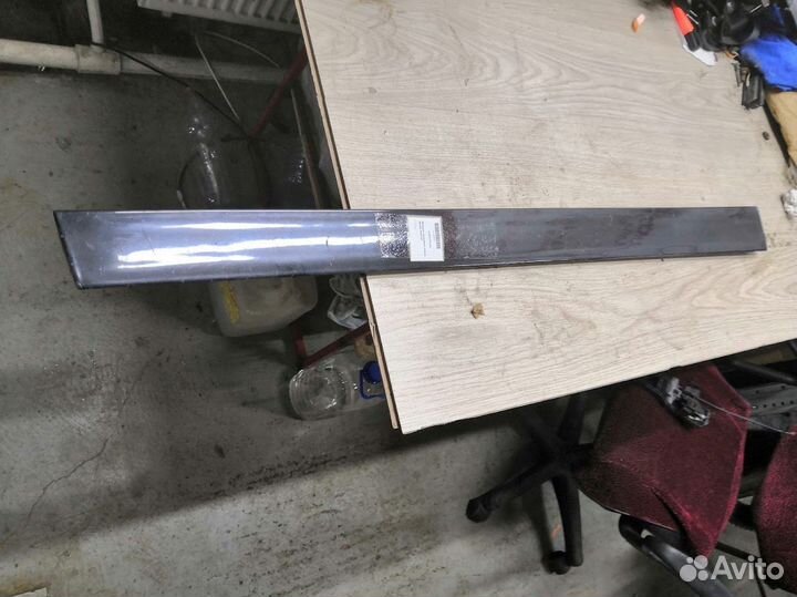 Молдинг двери передний левый Audi A6 C6