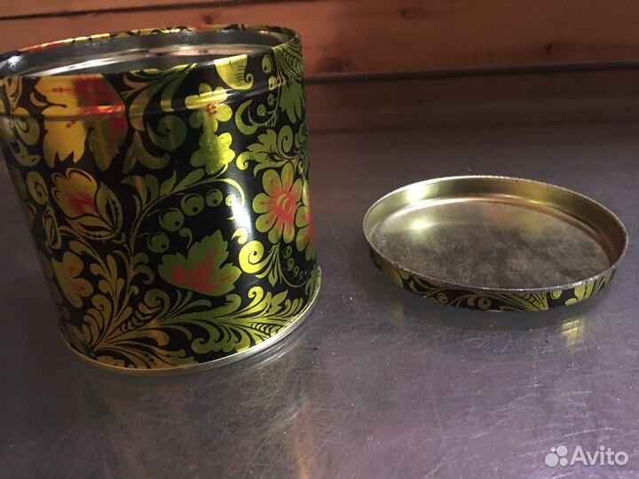 Банка жестяная с крышкой хохлома на золоте