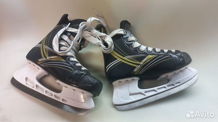 Коньки хоккейные