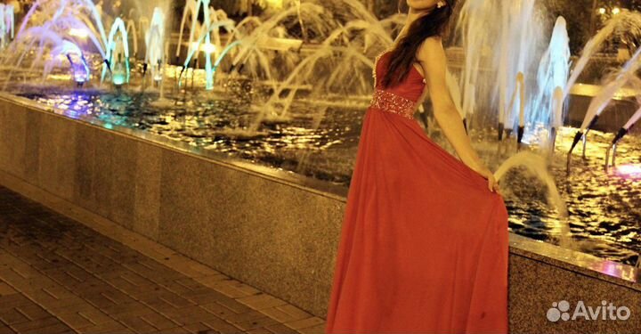 Вечернее платье