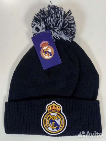 Шапка с помпоном Real Madrid новая с биркой