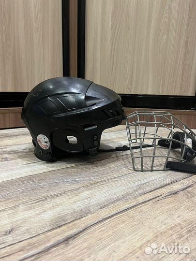 Шлем хоккейный взрослый размер m