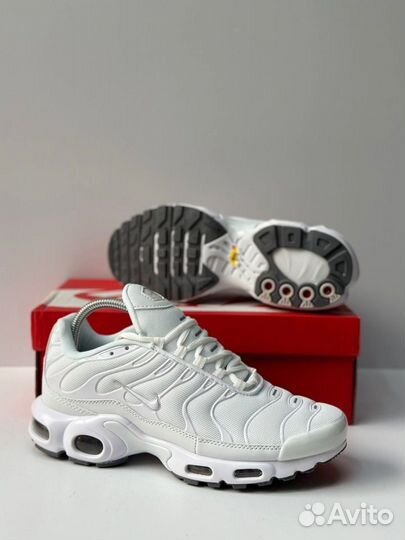 Кроссовки Nike air max tn plus