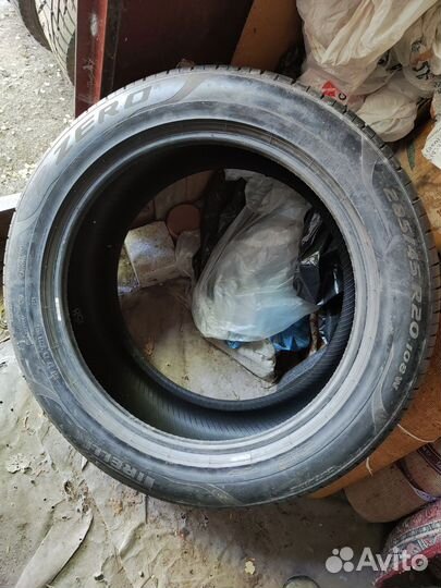 Pirelli P Zero Sports CAR 285/45 R20