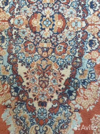 Ковер шерстяной