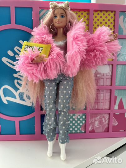 Кукла Barbi и LOL