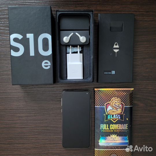 Samsung Galaxy S10e, 6/128 ГБ