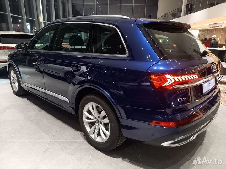 Audi Q7 3.0 AT, 2022