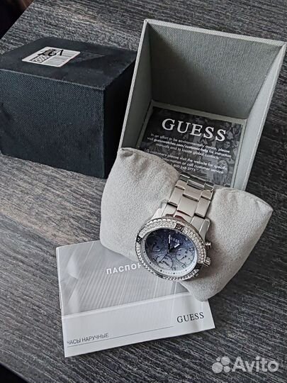Часы Guess женские