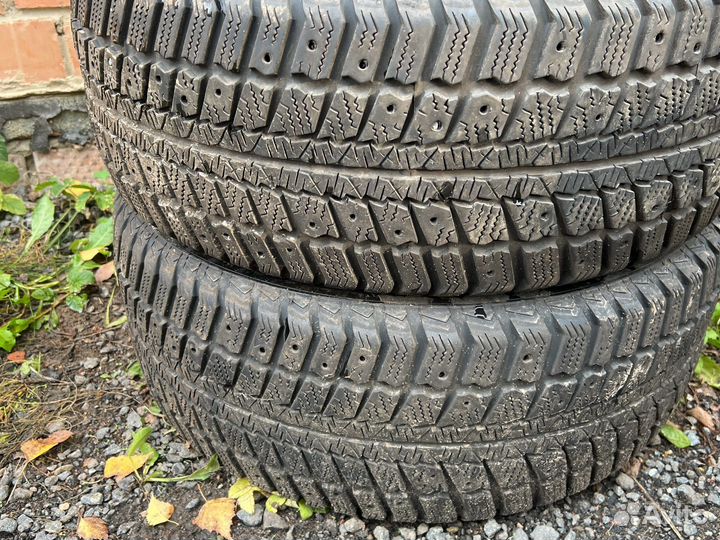 Matador MP 50 Sibir Ice 215/55 R16