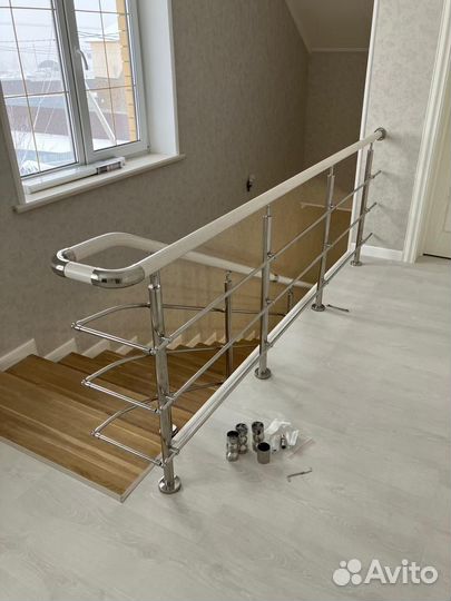 Перила на узкую лестницу