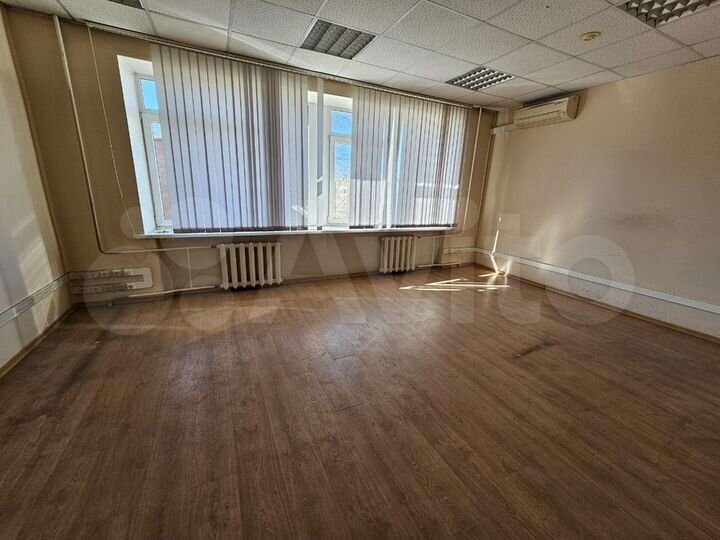 Офис, 630 м²