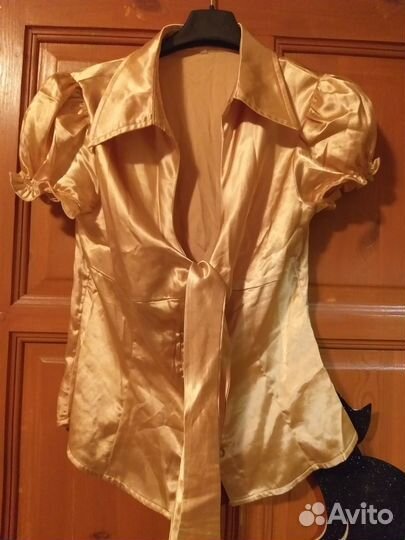 Блузка золотая