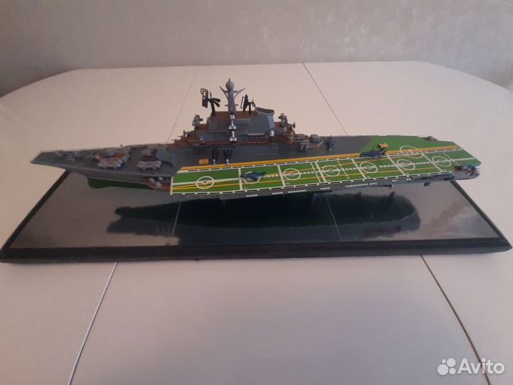 Модель тяжёлого авианесущего крейсера 