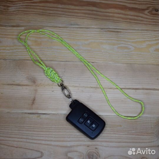 Ланьярд, темляк из паракорда