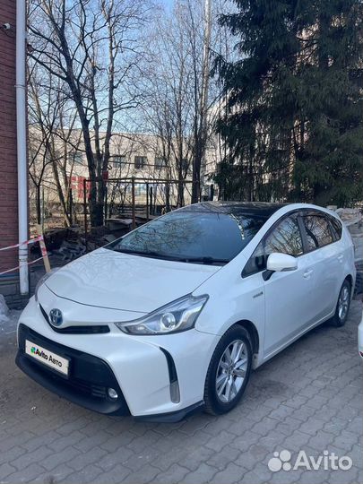 Toyota Prius Alpha 1.8 CVT, 2015, 161 000 км