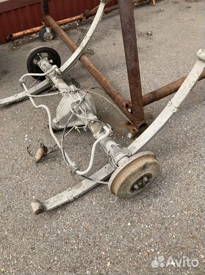 Задний мост газ 31105 с ресорами