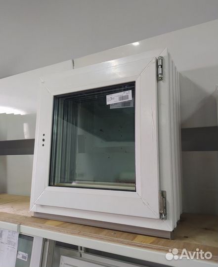 Готовое окно 600мм 600 мм