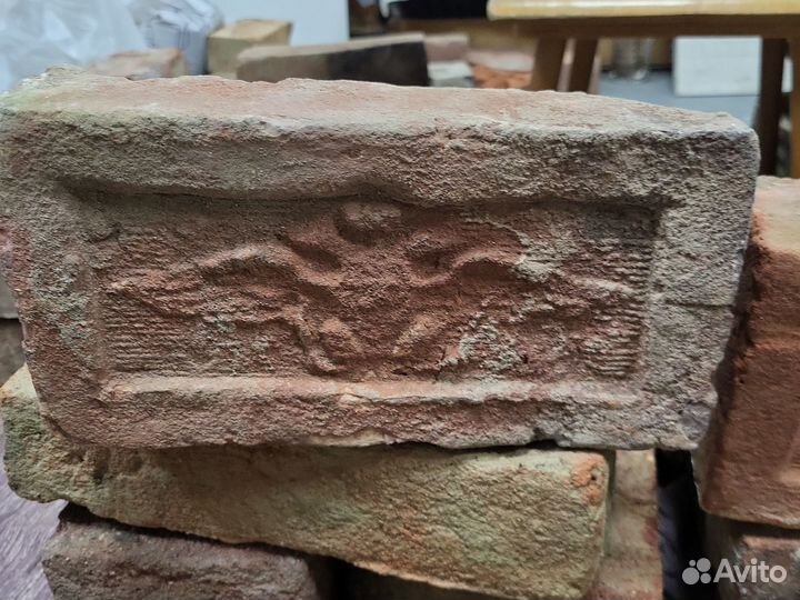 Старинный кирпич с клеймом Орёл