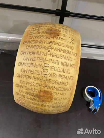Сыр пармезан пармиджано