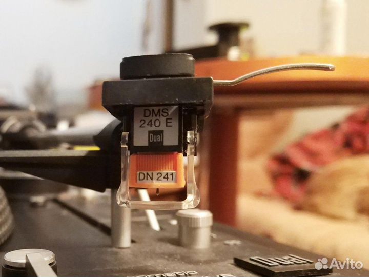 Проигрыватель винила Dual CS 1246