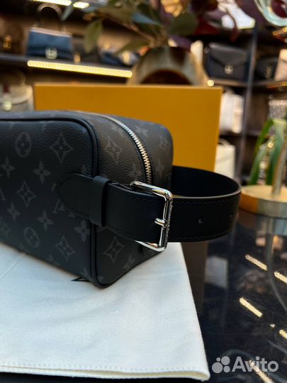 Несессер Louis Vuitton Locker Dopp Kit