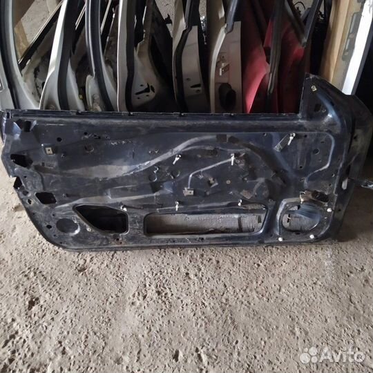 Дверь боковая передняя левая Mercedes-Benz