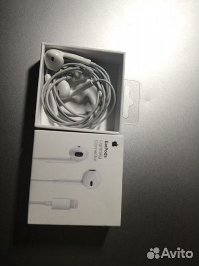 Lightning earpods