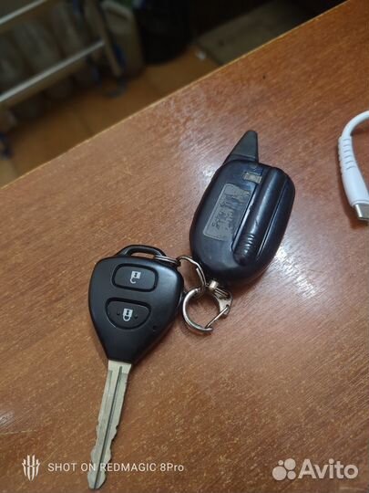 Ключ зажигания toyota