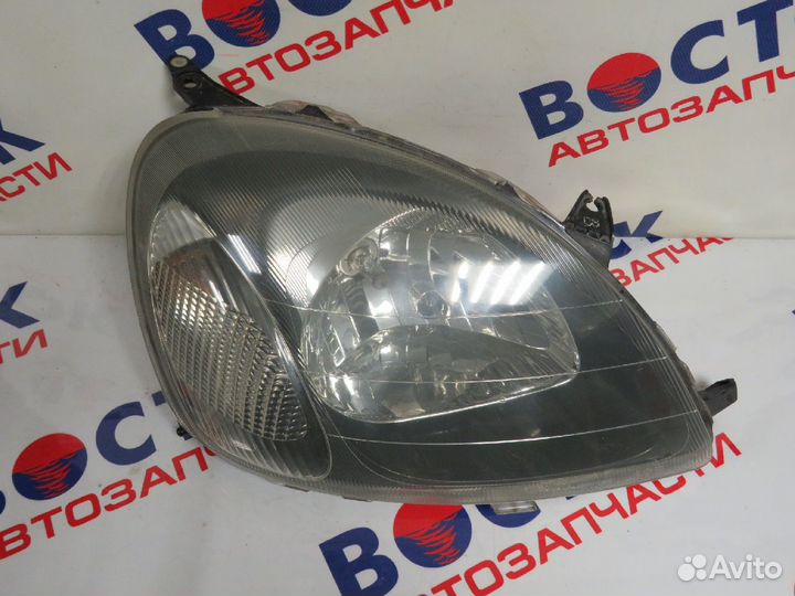 Фара Право toyota vitz NCP10, NCP13, NCP15, SCP13