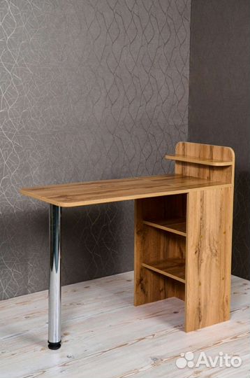 Маникюрный стол складной