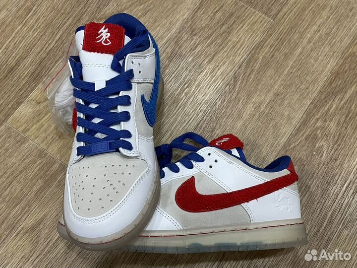 Кроссовки новые